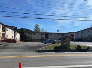 1443-1445 1447 Van Voorhis Rd, Morgantown, WV 26505