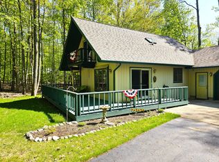 6721 Nightingale Dr, Gaylord, MI 49735
