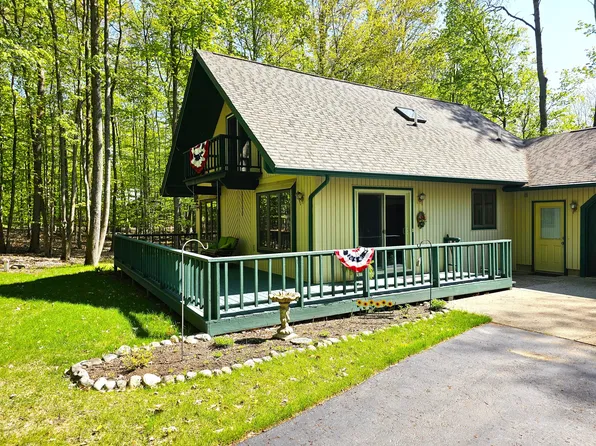 6721 Nightingale Dr, Gaylord, MI 49735