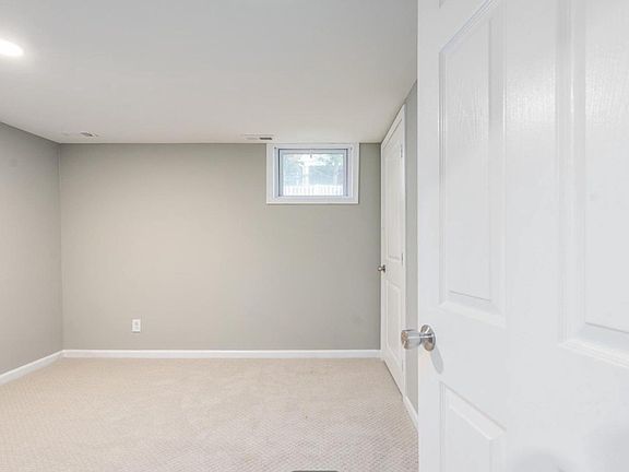5th image of 3501 Courtland Dr