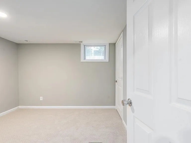 3501 Courtland Dr — Photo 5
