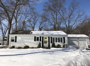 102 Jensen Cir, West Springfield, MA 01089