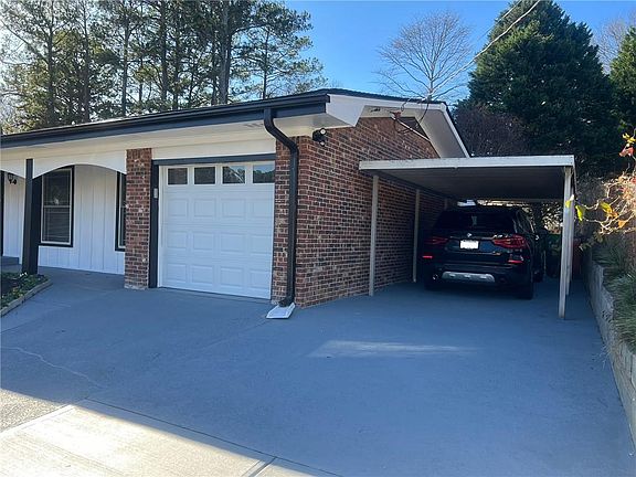 4th image of 6413 Maddox Rd