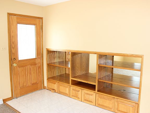 4th image of 5416 W 137th Pl
