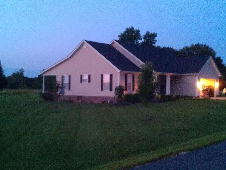 1st image of 245 Cloverleaf Dr