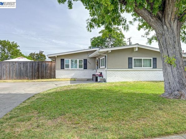 3637 Centinella Dr, North Highlands, CA 95660 home