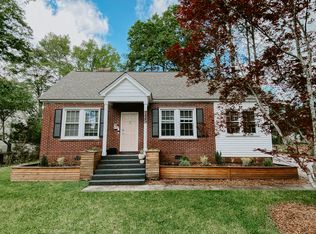 220 Gracemont Dr, Greenwood, SC 29649