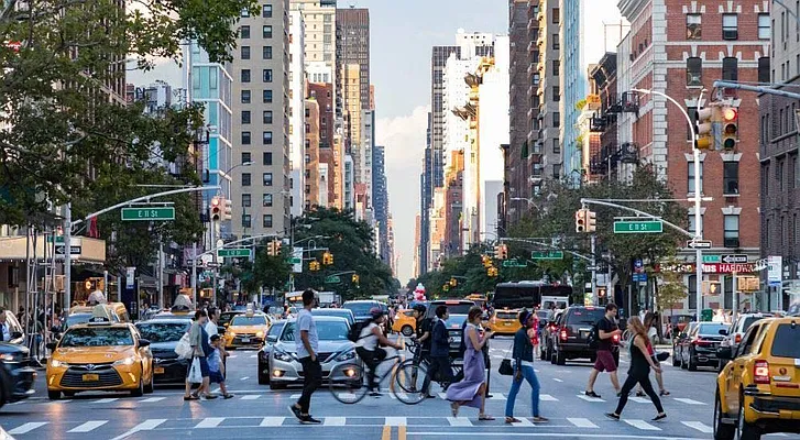 Rented by The Agency | media 12