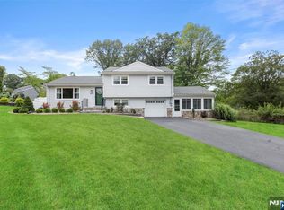 623 Long Hill Rd, River Vale, NJ 07675