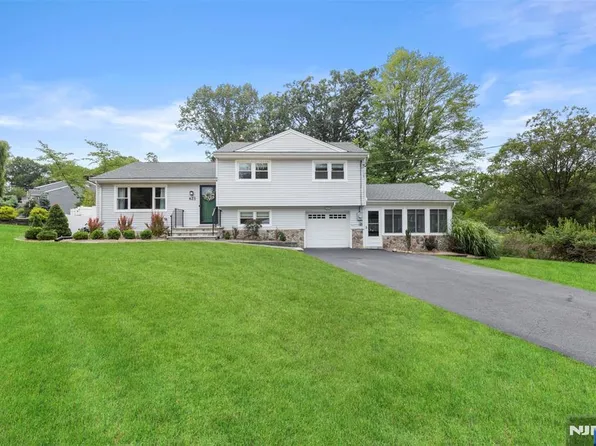 623 Long Hill Rd, River Vale, NJ 07675