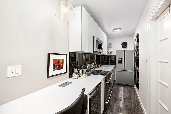 Sold by Compass | media 3