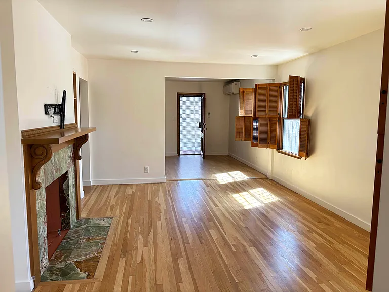 5931 Comey Ave — Photo 4