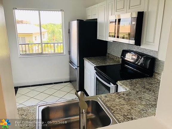 4th image of 7980 NW 50th St APT 408