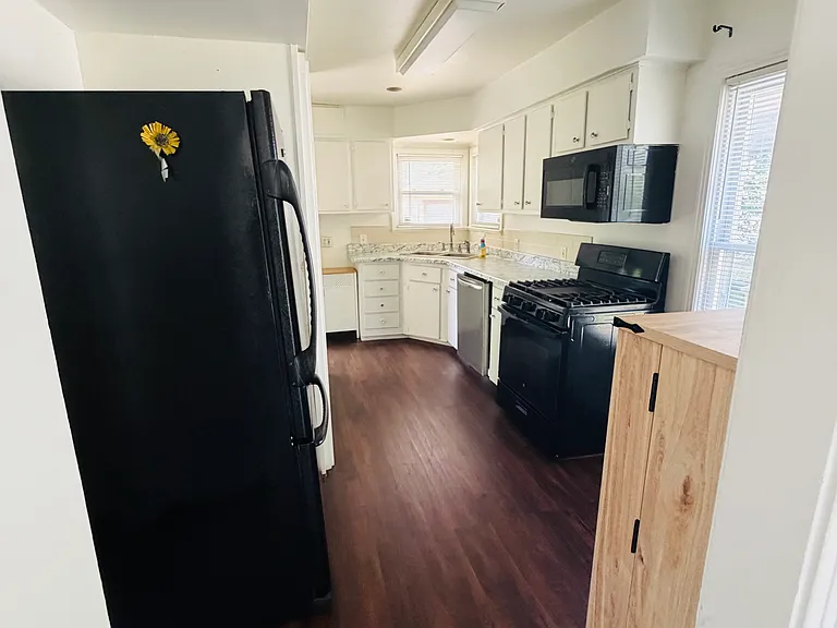 5912 Belgrade Ave — Photo 12