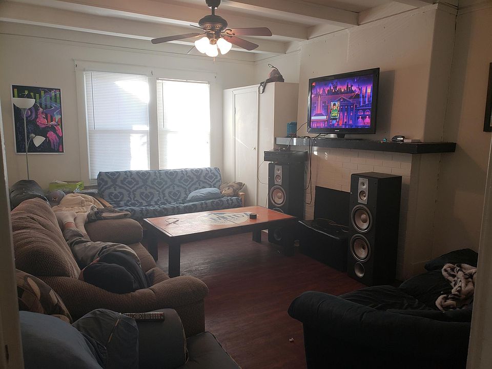 1st image of 400 S College Ave