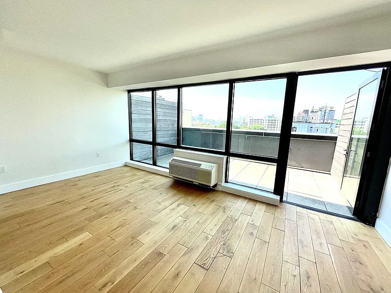 504 Myrtle Ave #7B — Photo 6