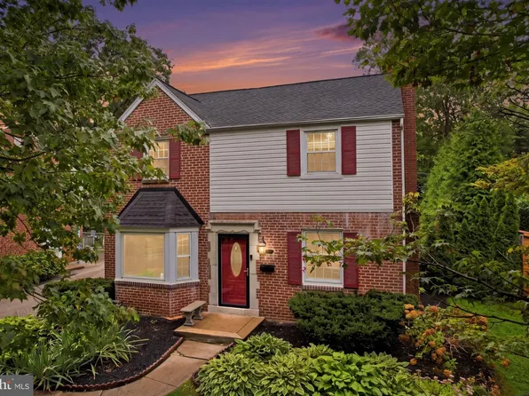 606 Latham Dr, Wynnewood, PA 19096
