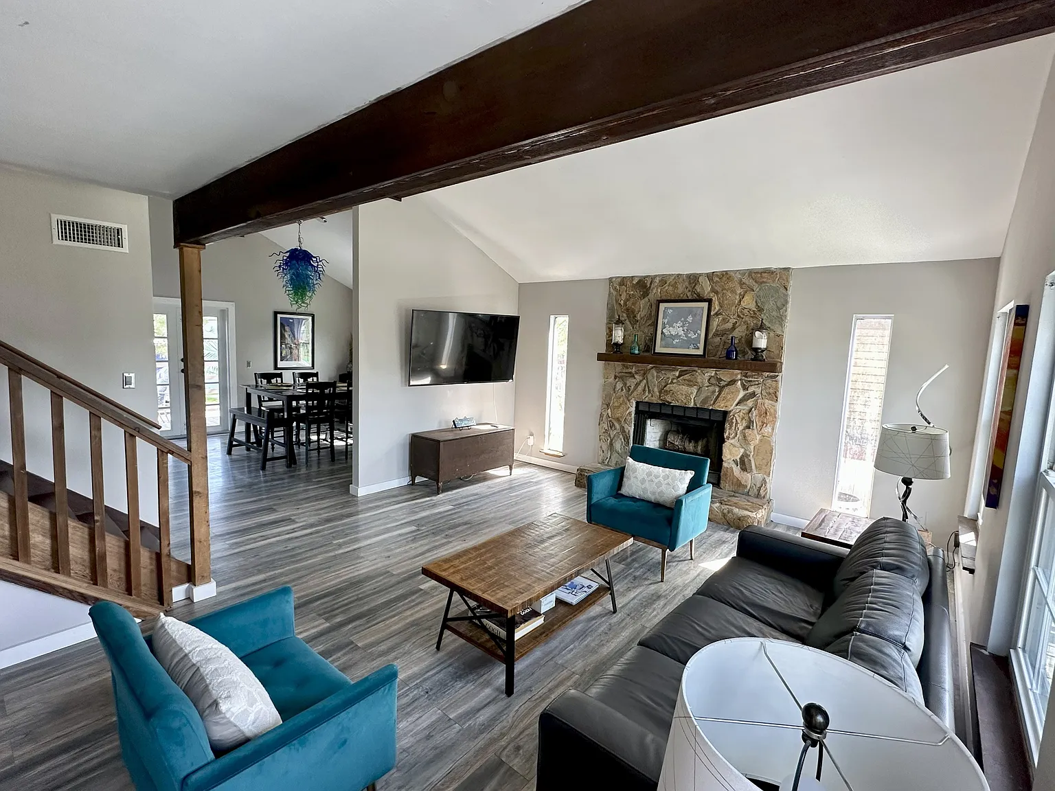 3 bed, 2250 sqft, $4,500 — Photo 4