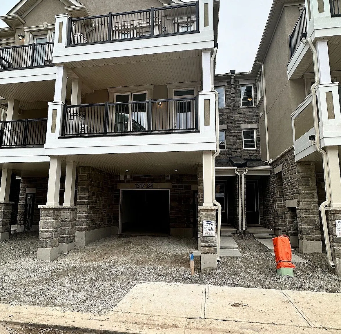 3 bed, $3,300 — Photo 2