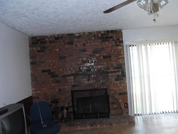 2nd image of 14415 Merry Meadow Dr