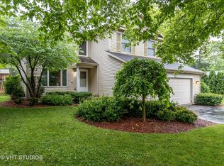 112 E Oak St, Lake In The Hills, IL 60156