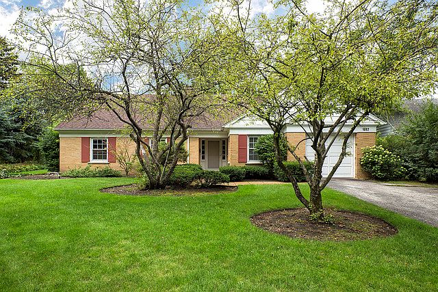 1st image of 1082 Old Elm Ln