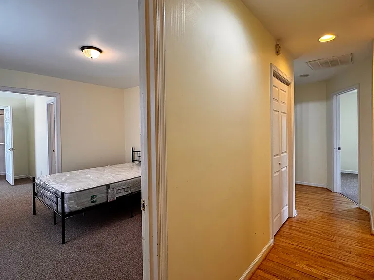 111 Montpelier St — Photo 11
