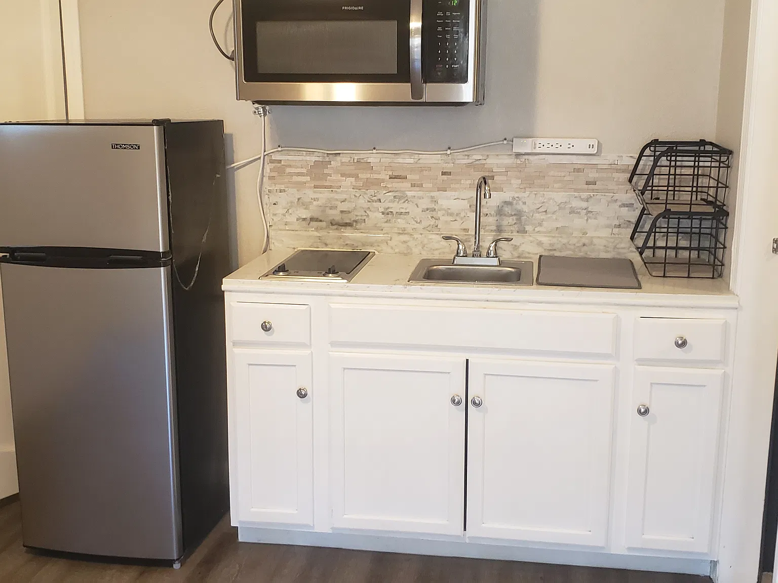 1 bed, $900 — Photo 3