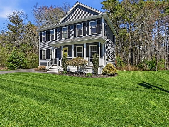 3rd image of 114 Run Brook Cir