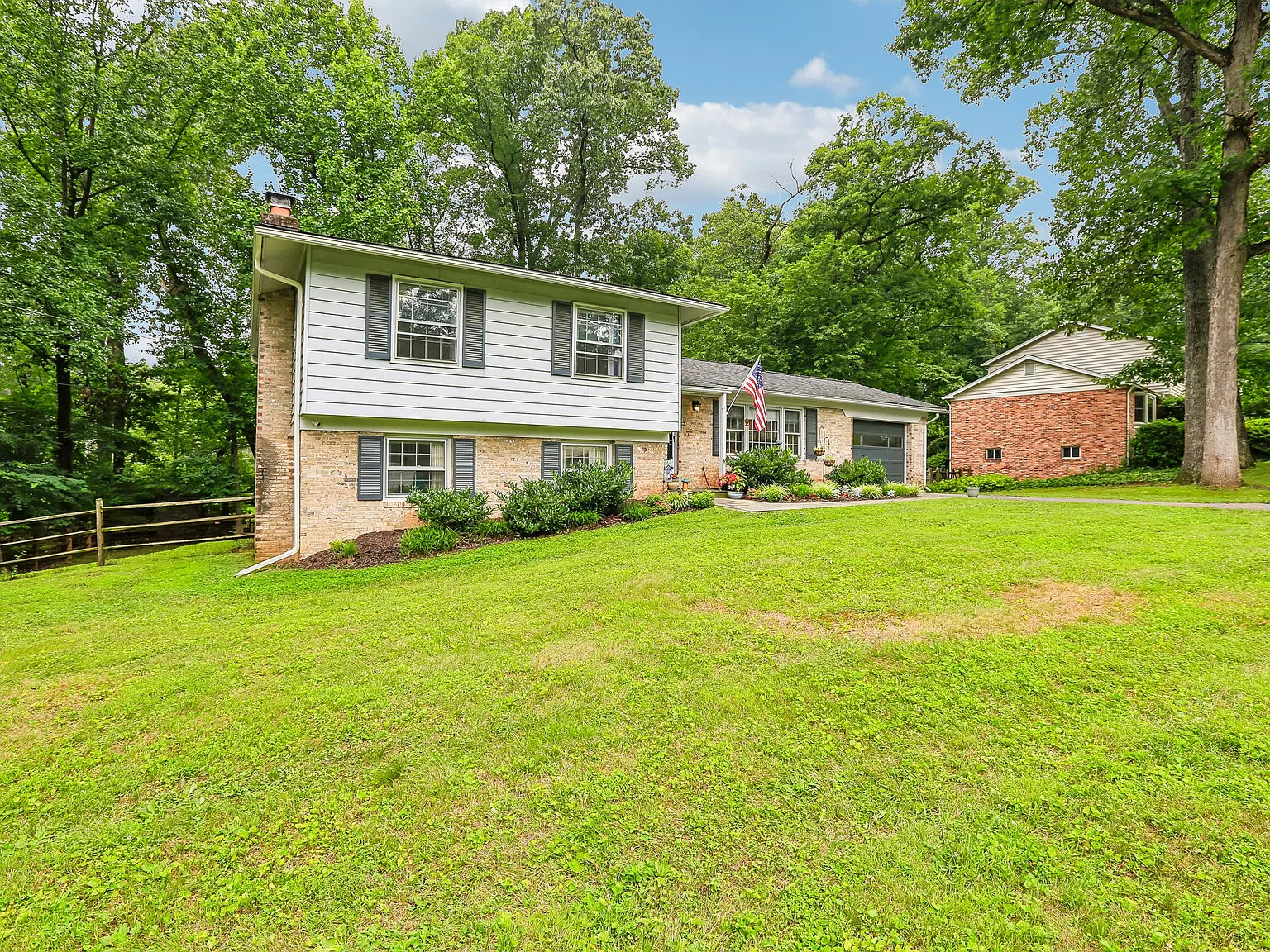 4 bed, 2974 sqft, $3,795 — Photo 4