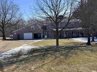 1776 N 2525 East Rd, Moweaqua, IL 62550