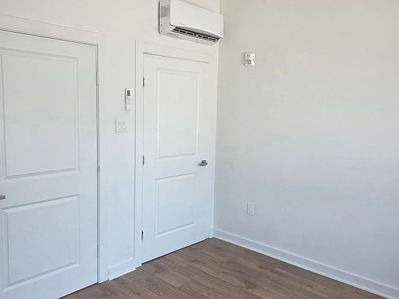 5th image of 6012 Ridge Ave #4
