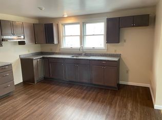 95 Victor St APT 6, Woonsocket, RI 02895