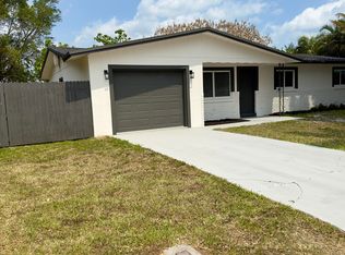 3219 SE Fairmont St, Stuart, FL 34997