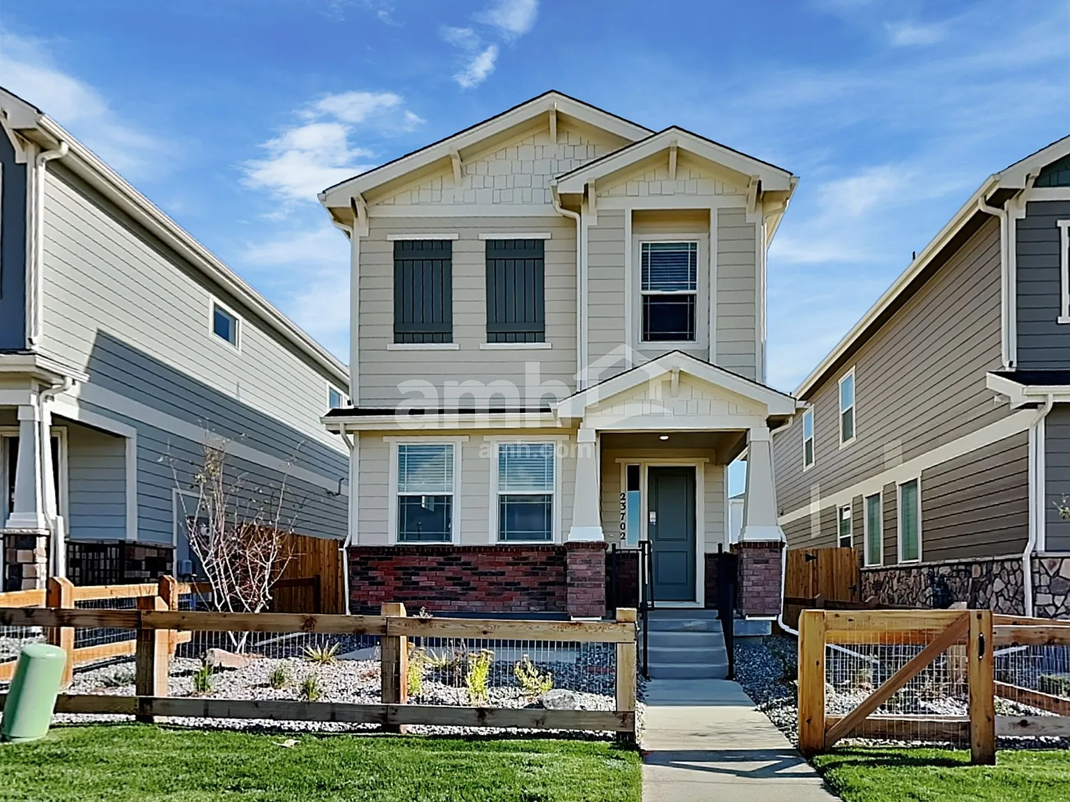 3 bed, 2.5 bath, 1730 sqft, $2,730 — Photo 1