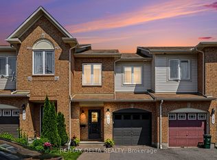 145 Marrissa Ave, Ottawa, ON K1J0A4