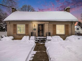 16 N Center St, Bangor, MI 49013