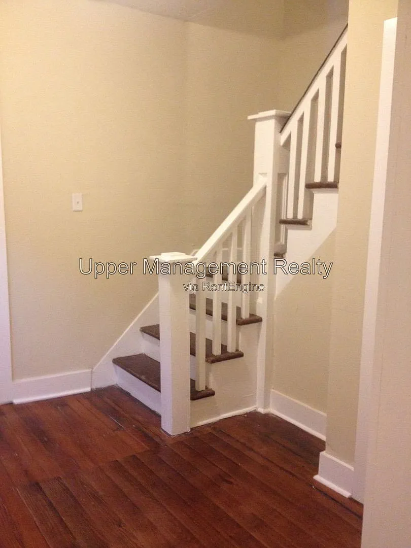 3 bed, 2.0 bath, 1350 sqft, $1,400 — Photo 3
