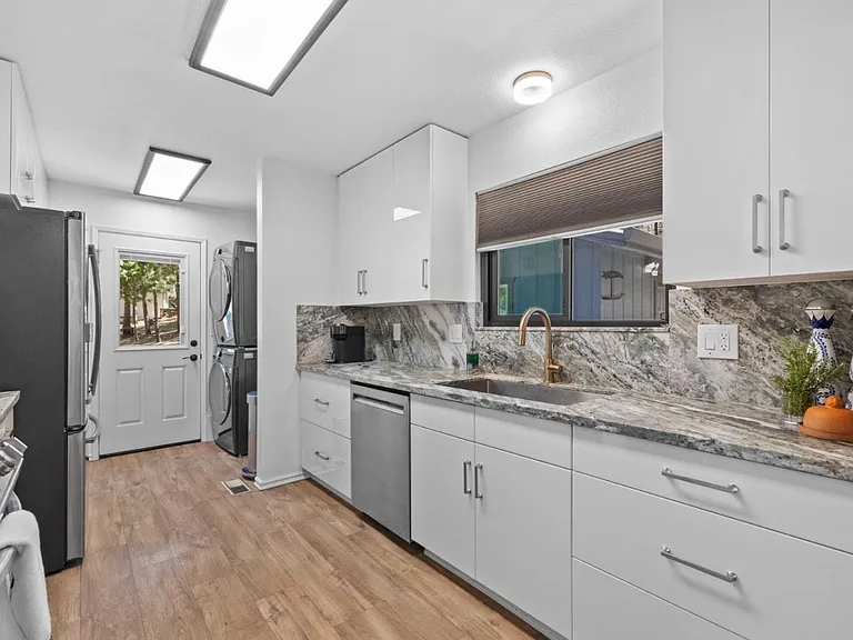 19271 Pine Mountain Dr — Photo 3