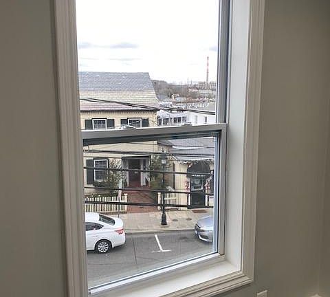 5th image of 311 E Main St APT 2