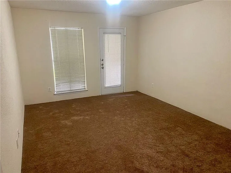 777 Riverside Dr #1512 — Photo 4