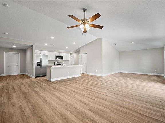 5th image of 7002 Paso Robles Boulevard