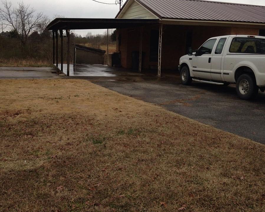 2nd image of 1111 County Road 261