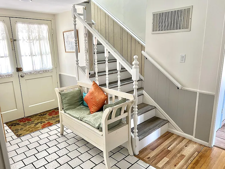 3553 Laurant Way — Photo 10