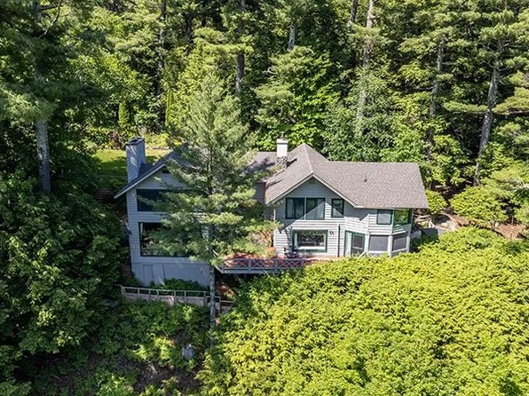 211 Johns Brook Ln, Keene Valley, NY 12943