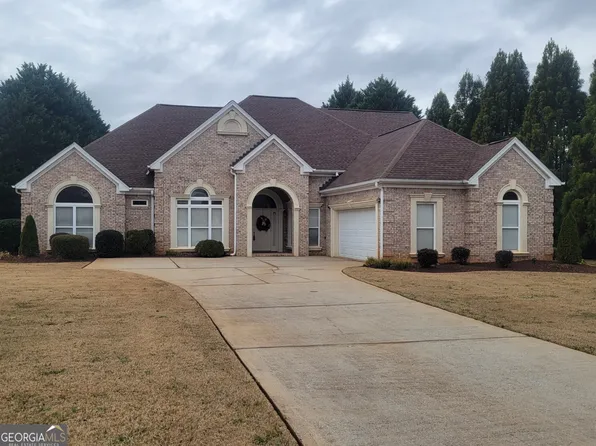 1086 Rowanshyre Cir, McDonough, GA 30253