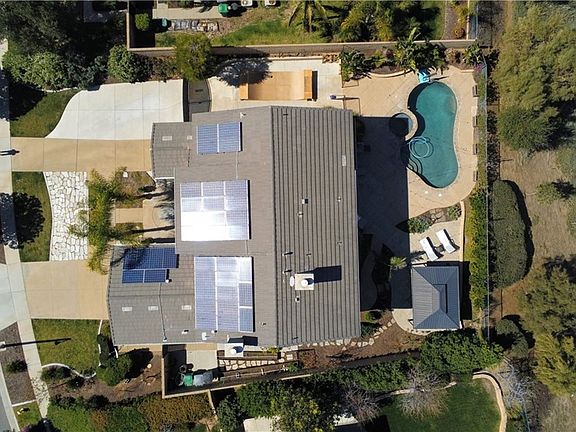 2nd image of 1615 Camino De Salmon St