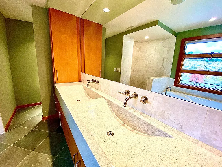 306 E Curling Dr — Photo 38