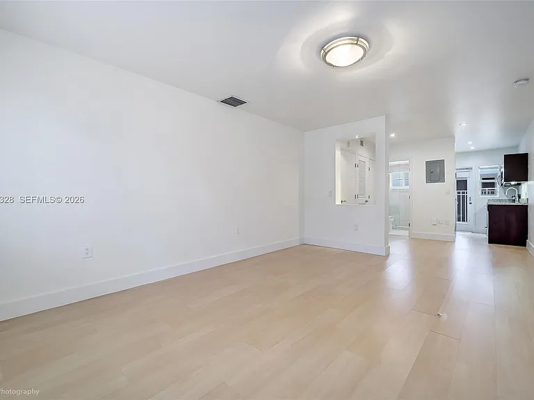 1034 Pennsylvania Ave #104 — Photo 1