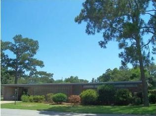 4 Futura Dr, Gulf Breeze, FL 32561